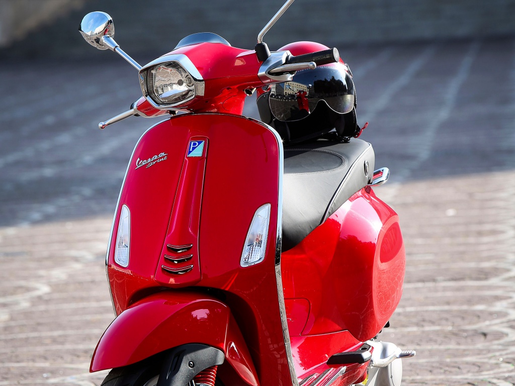Фото скутера Vespa Sprint 125